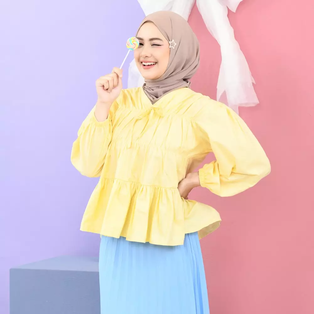 Liora Rubber Blouse - Soft Yellow M19499 R75S5