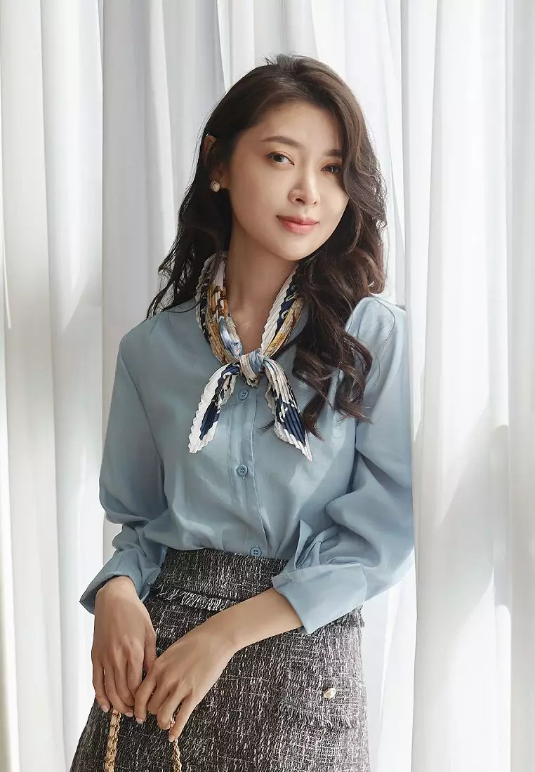 拋袖開襟純色V領上衣《AB18819》