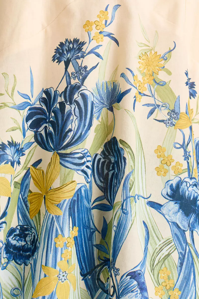 Balloon-sleeved cotton dress