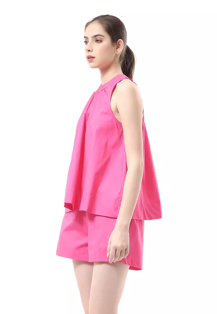 Nayra One Set Setelan Wanita Sleeveless Blouse with Short Pants Plain Motive Material Cotton ORIGINAL - Fuschia