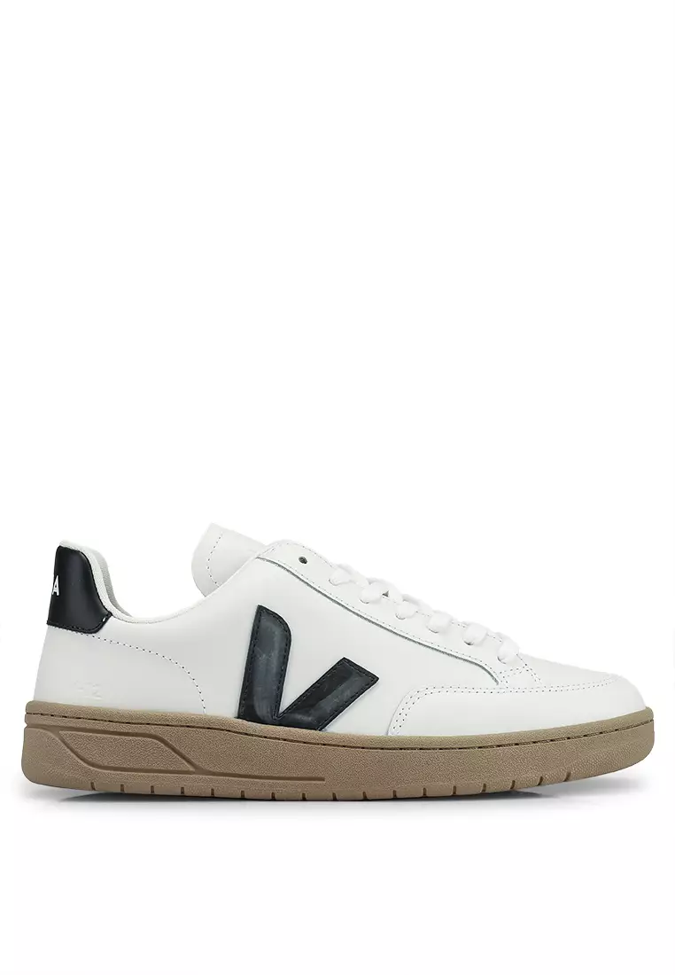 Discount on Veja  shoes - SKU: V-12 Leather Sneakers