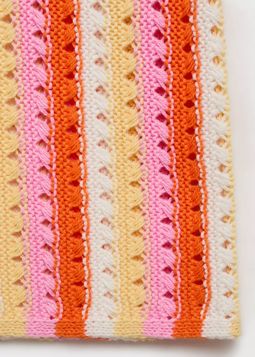 Rok crochet garis-garis dwi warna