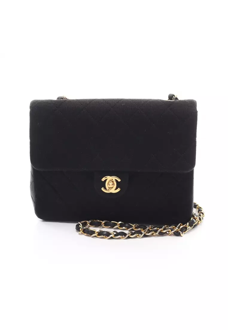 CHANEL Mini Matelasse Chain Flap Shoulder Bag Enamel Black Gold CC Auth  ar6839A