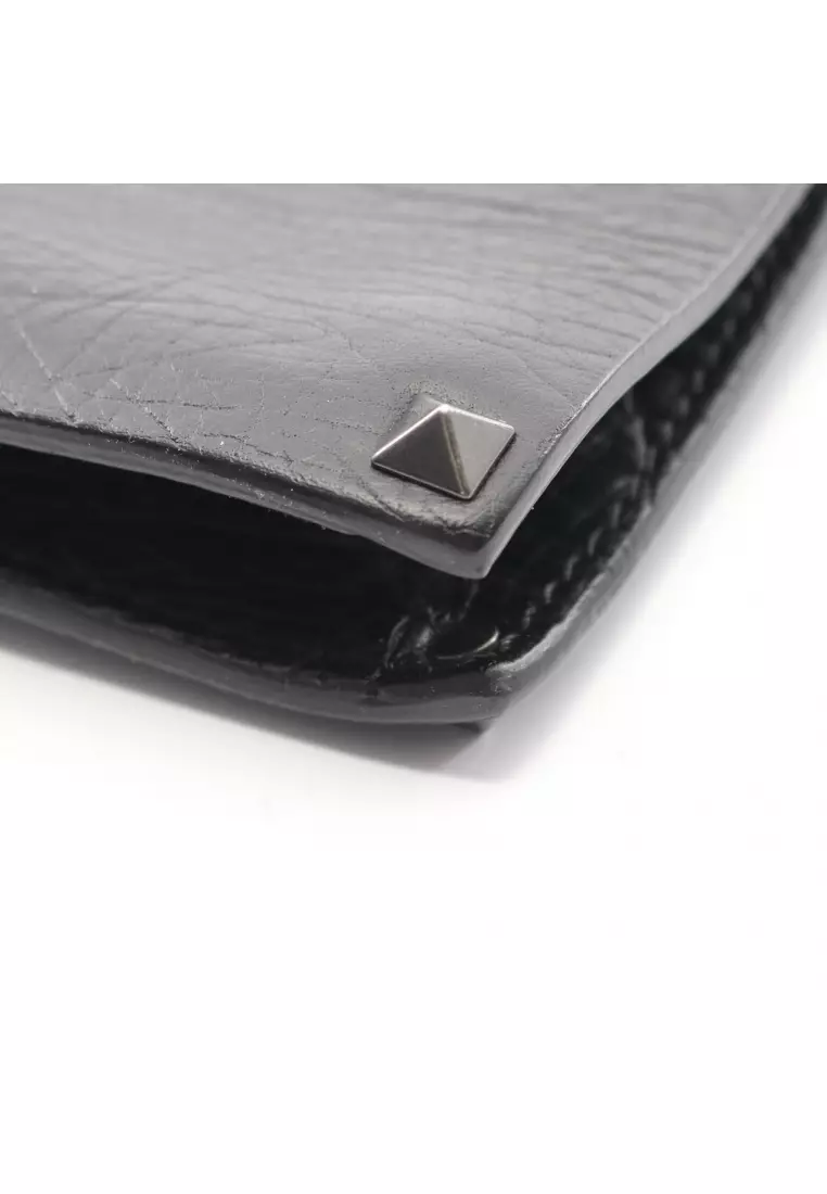 Pre-Loved Valentino Rockstud Clutch bag second bag leather black
