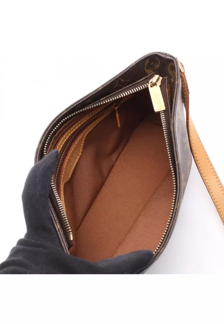 Pre-Loved Louis Vuitton Trotteur monogram Shoulder bag PVC leather Brown