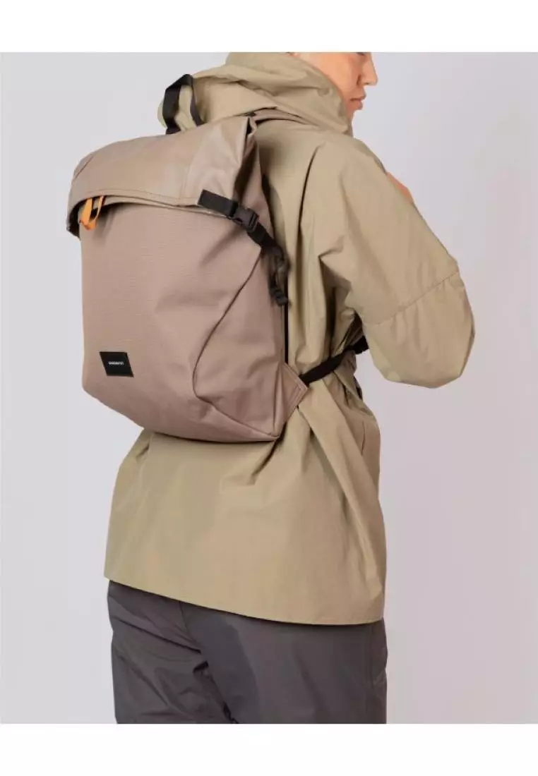 Crumpler propeller backpack sale