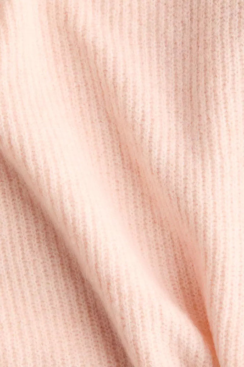 Oversized boat-neck jumper