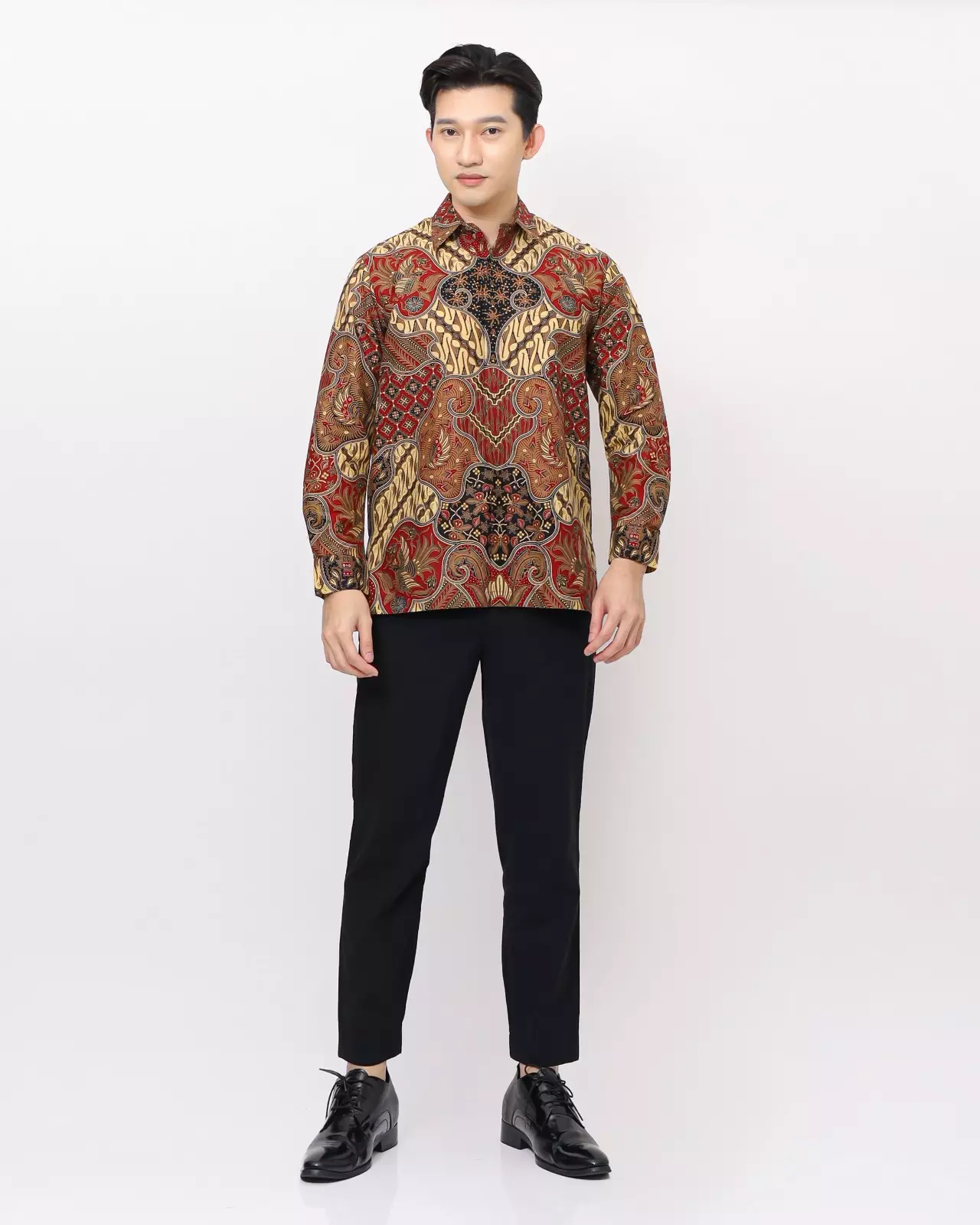 Kemeja Batik Lengan Panjang Motif Sekar Jagad Berseri