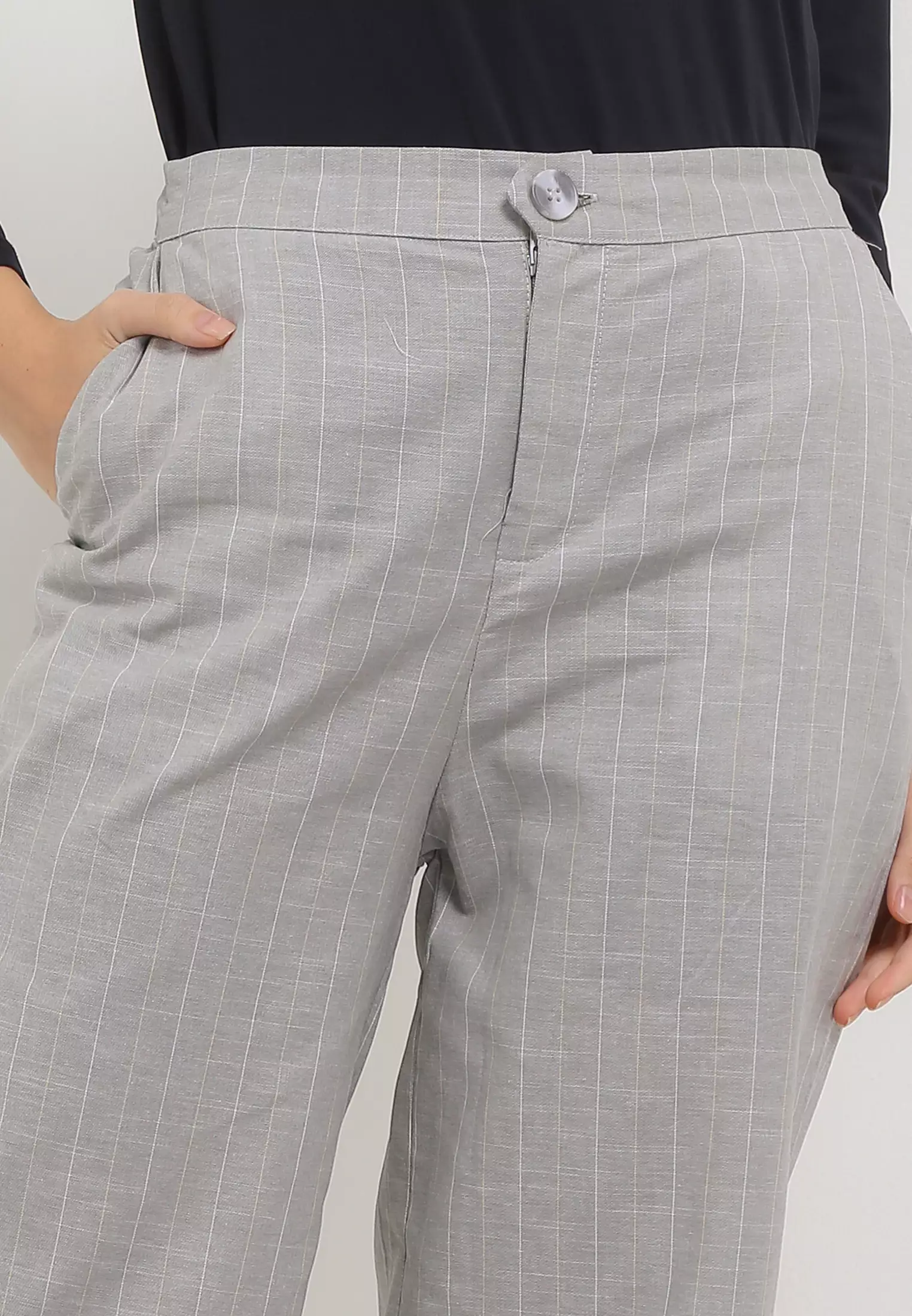 MFMW Keyvara Celana panjang Sage Motif Kotak