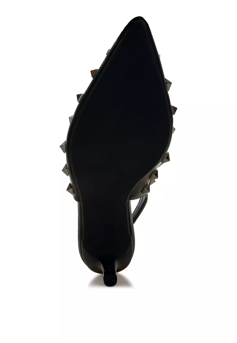 Sepatu hak anak kucing berhias stud berwarna hitam