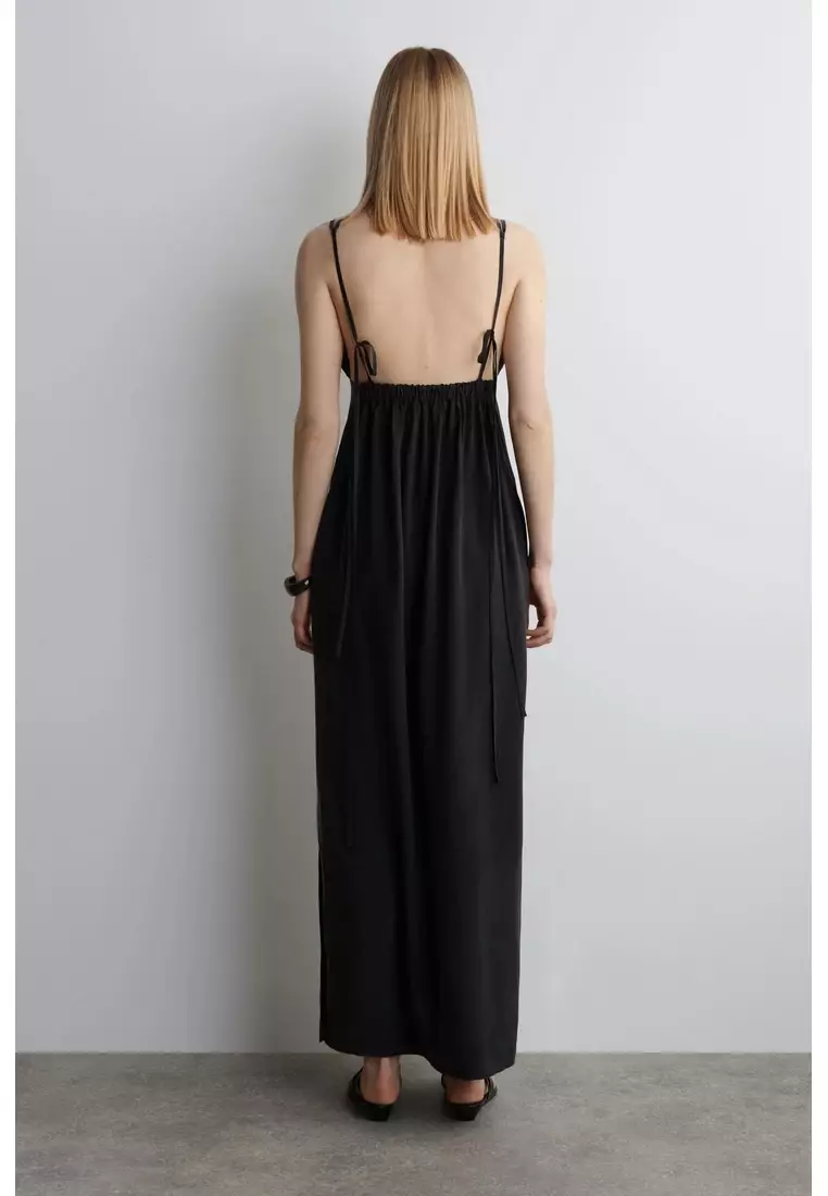 GATHERED V-NECK MAXI DRESS