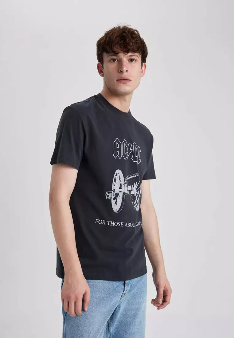 Ac/Dc Crew Neck Short Sleeve T-Shirt B5328Ax23Wn