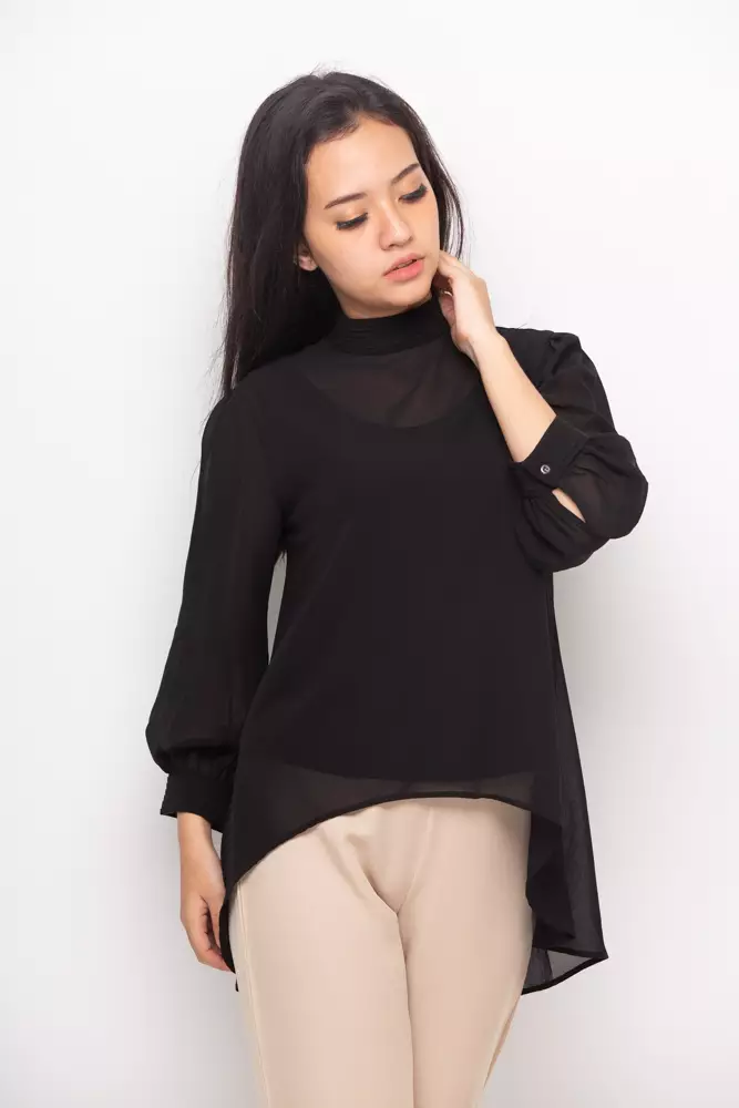 Dawn Blouse In Black W/Inner Layer