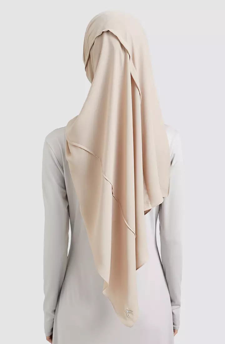 SHERA ORIKAMI – SLANTED DART SHAWL