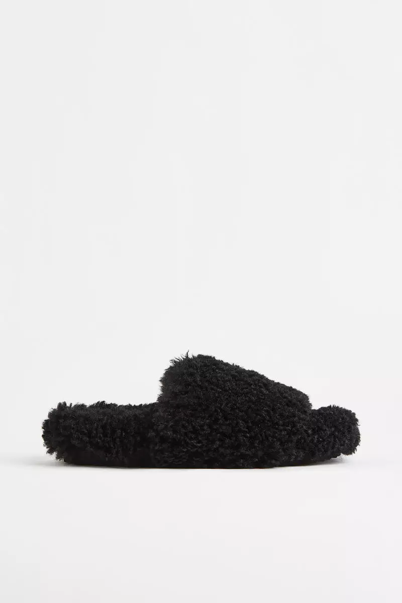 Fur shop flat slippers