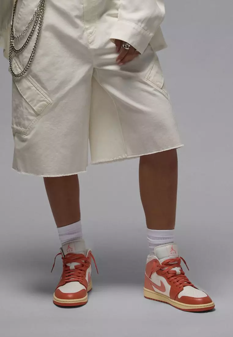 Air Jordan 1 Mid Shoes