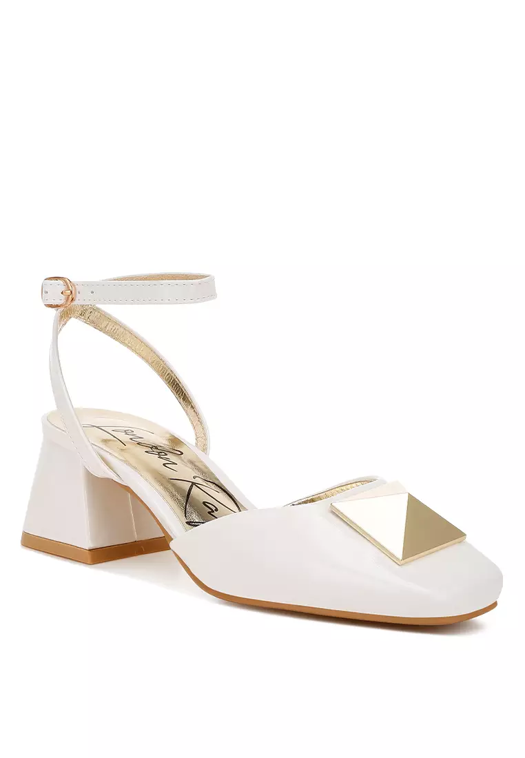 Brooch Detail Ankle Strap Sandals in Off White