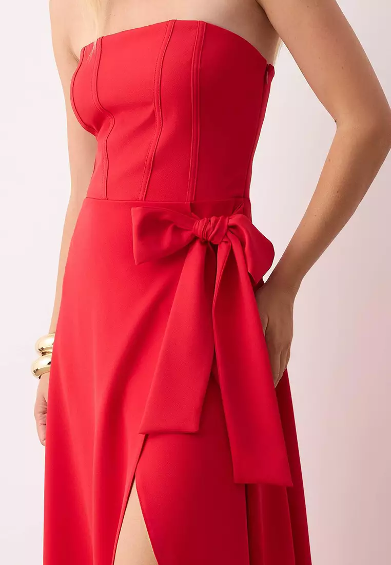 Red Strapless Back Detail Long Stylish Evening Dress
