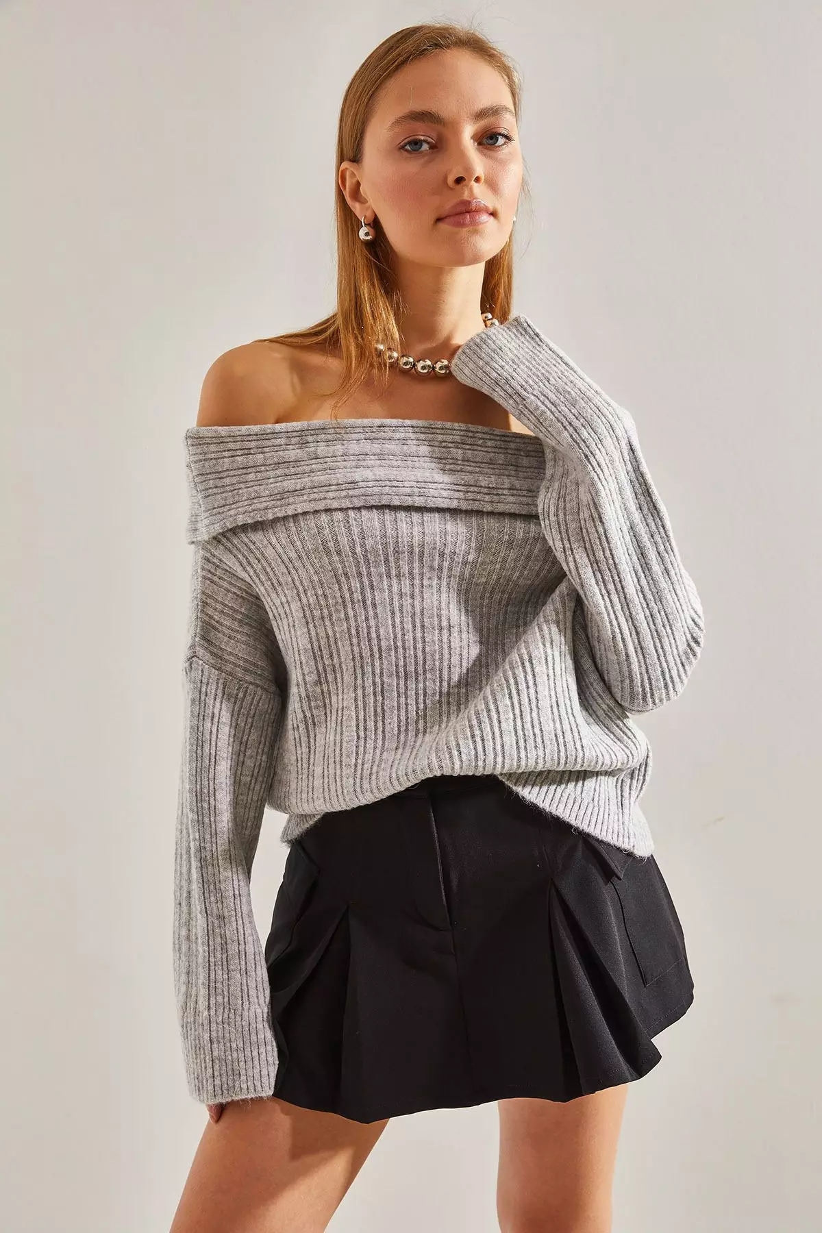 Women's Ruffle Collar Sweater