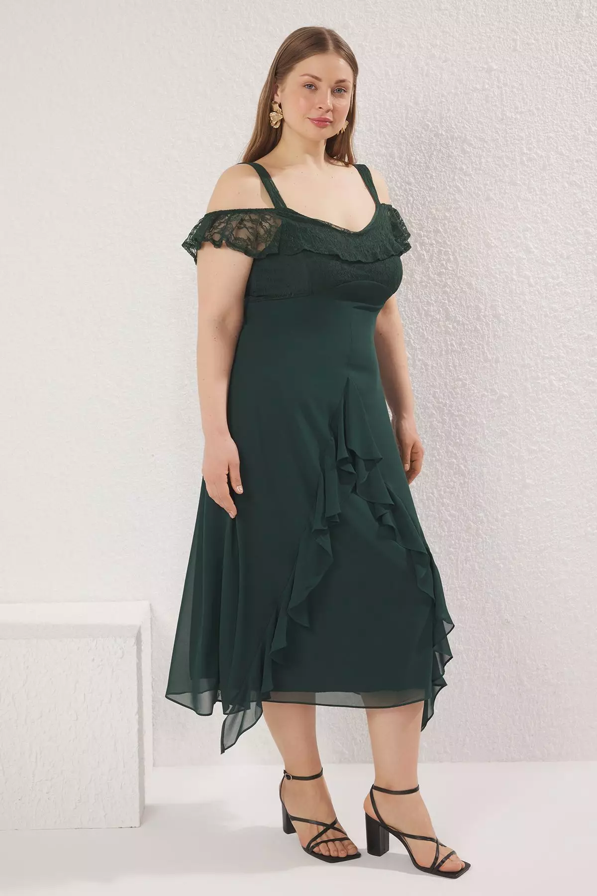Plus Size Chiffon Midi Dress