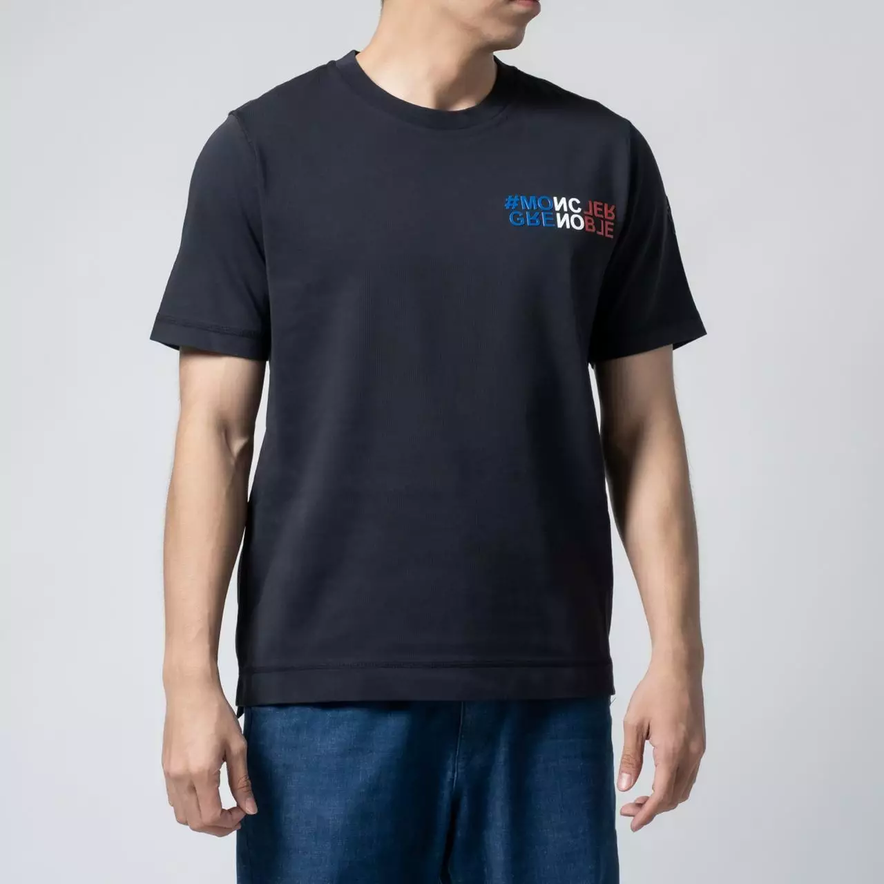 Moncler mountain logo t shirt on sale