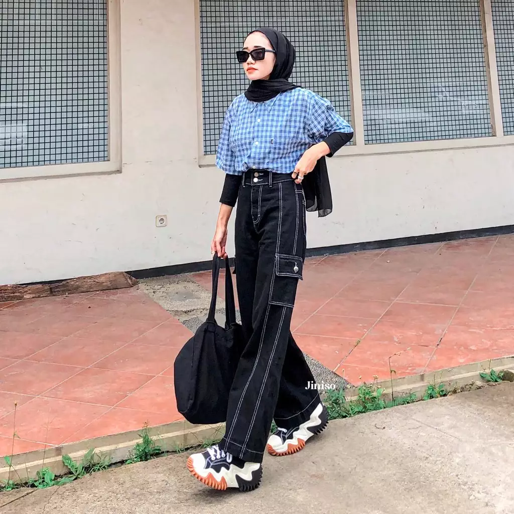 Highwaist Cargo Loose Jeans Black Oreo 402 HANDS UP