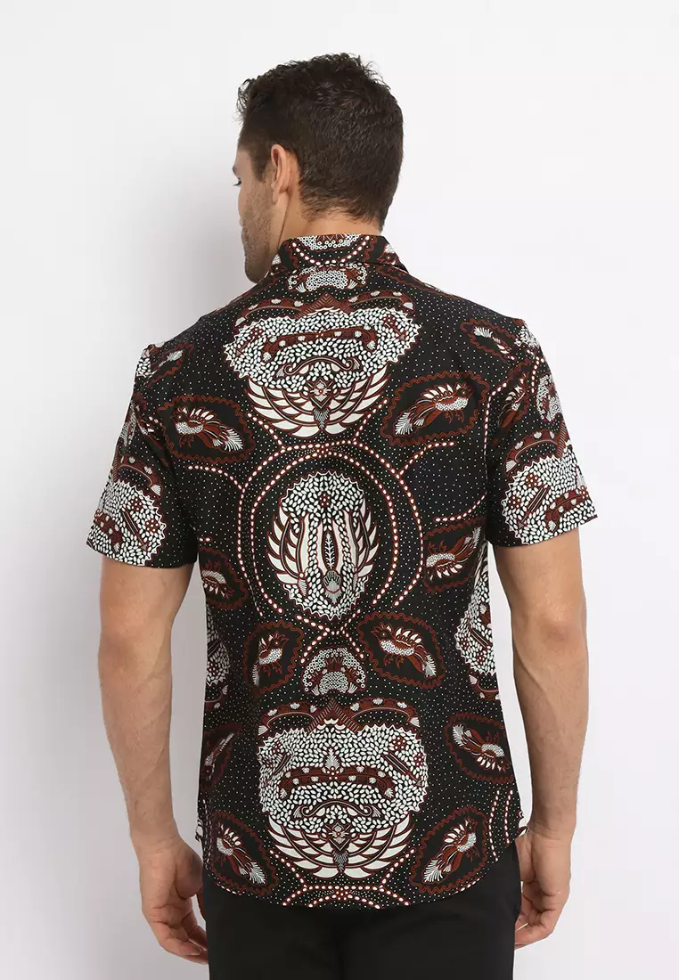 MAGINOT ARNATA BLACK Batik Slim Fit Lengan Pendek
