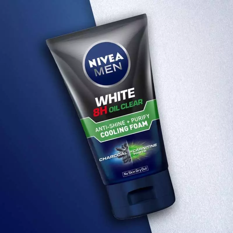 NIVEA MEN White 8H Oil Clear Anti-Shine + Purify Cooling Foam 50mL