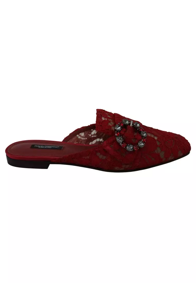 Red slide hotsell on shoes
