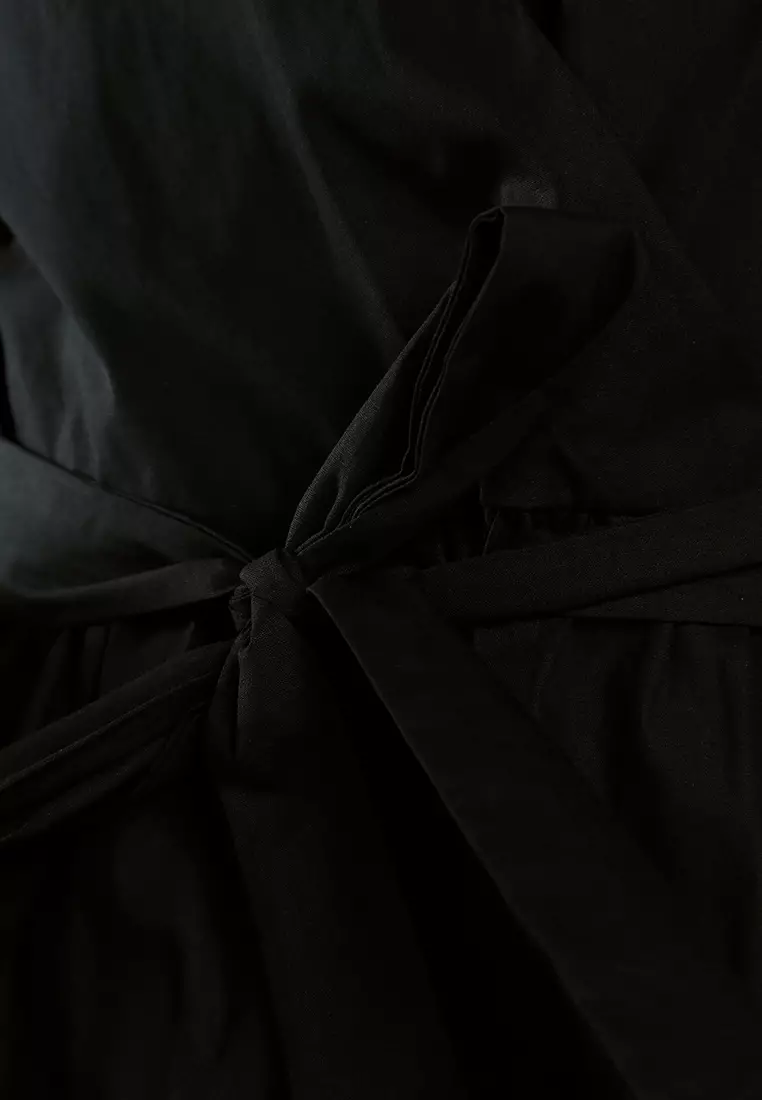 V-Neck Belt Dress In Black