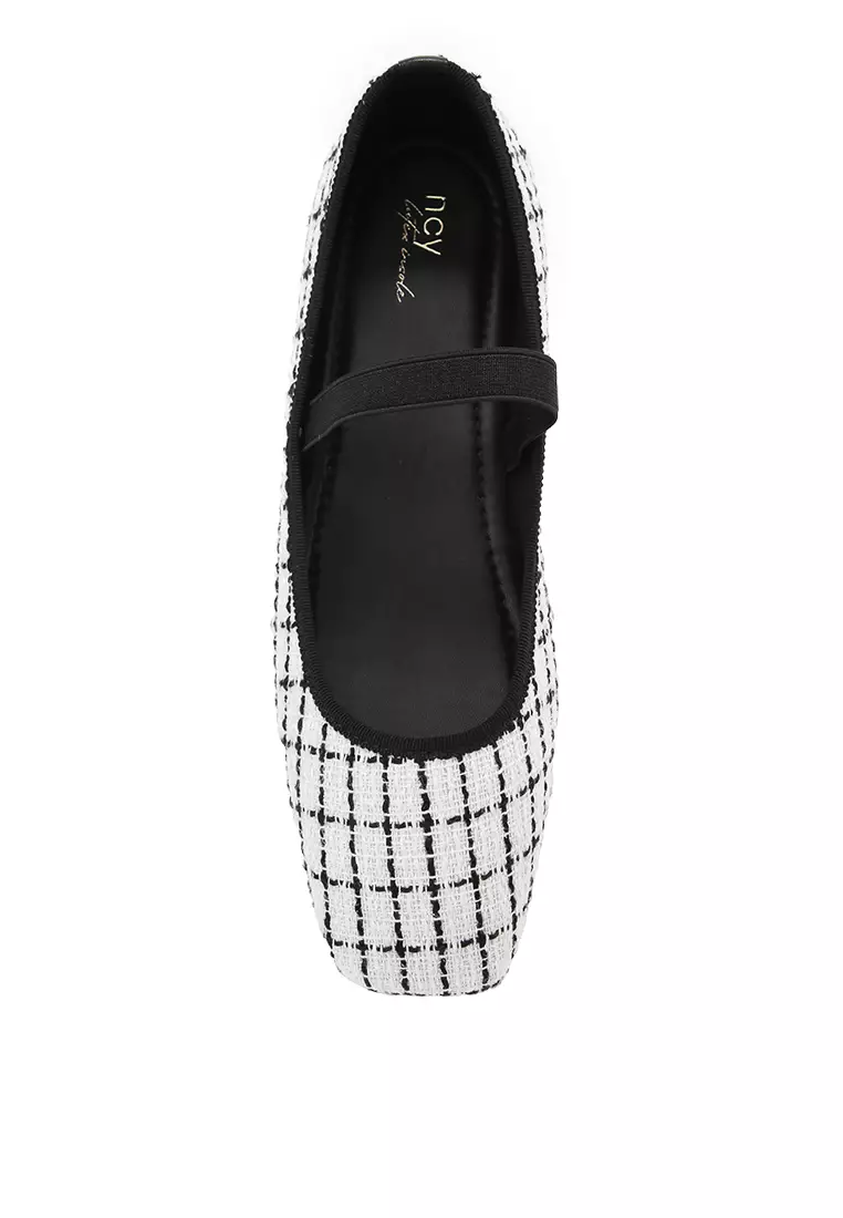 Sasha J2475-6 Flat Shoes White