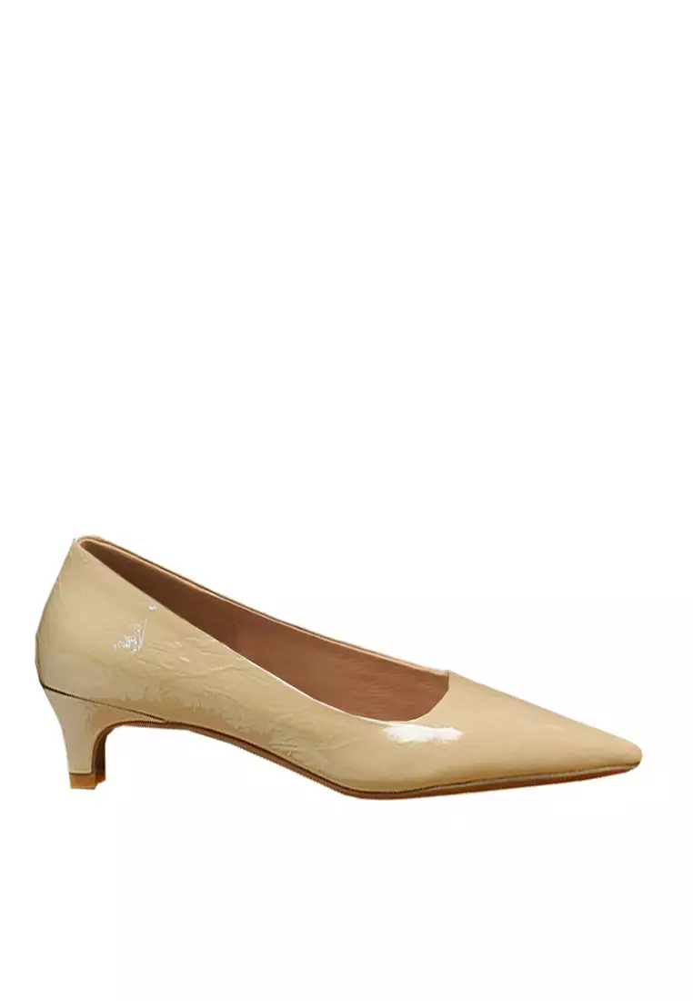 Discount on Twenty Eight Shoes  shoes - SKU: VANSA Cow Patent Leather Pointed Toe Low Heel Pumps VSW-H-942
