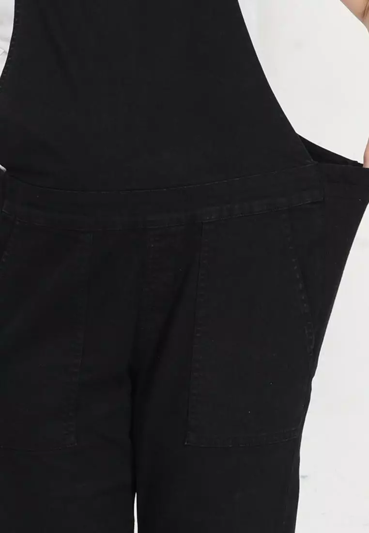 帶有彈性腰部的孕婦牛仔背帶褲 黑色