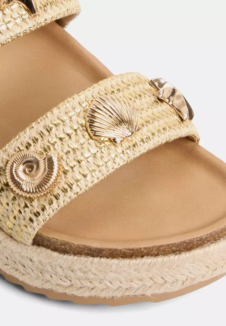 Janny Wedge Sandals