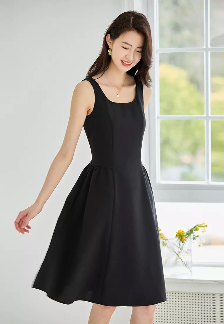 Buy Sunnydaysweety Fashionable and elegant black suspender dress