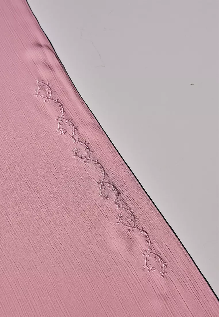 Sulam Mekar Ironless Chiffon Triangle Bawal in Ballerina Pink