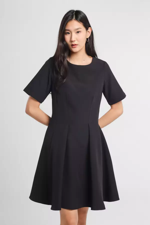 Minimal x Marsha Aruan - Dingga - Fit & Flare Dress - Black Warna Black