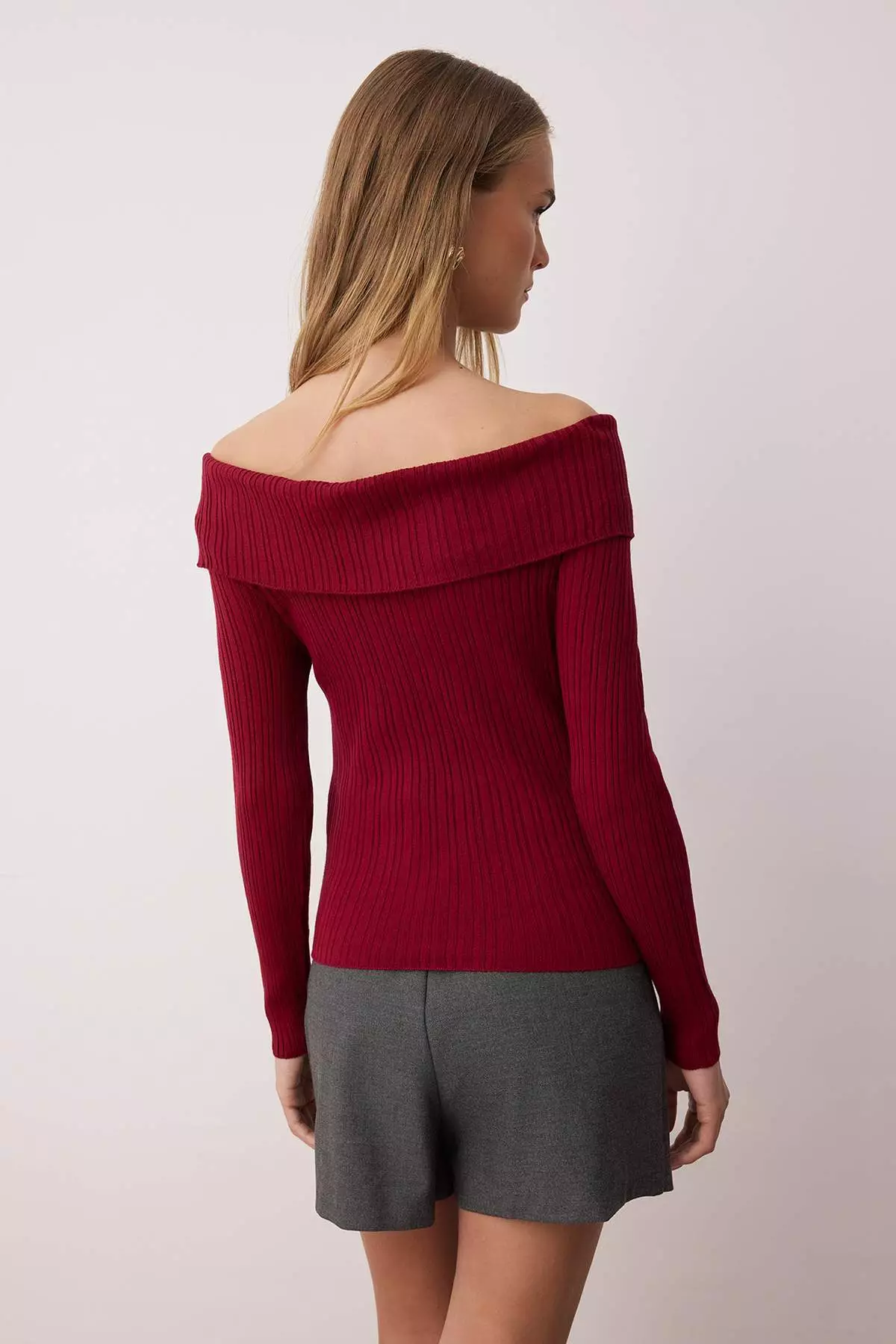 Burgundy Carmen Collar Block Fitted/Slim Fit Sweater