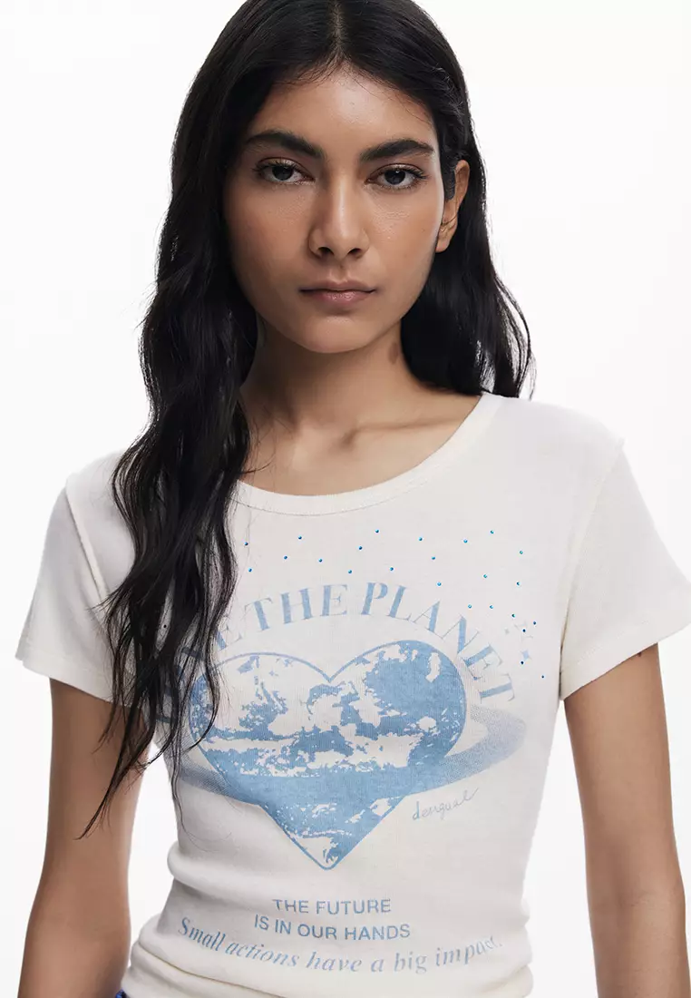 Love the planet T-shirt
