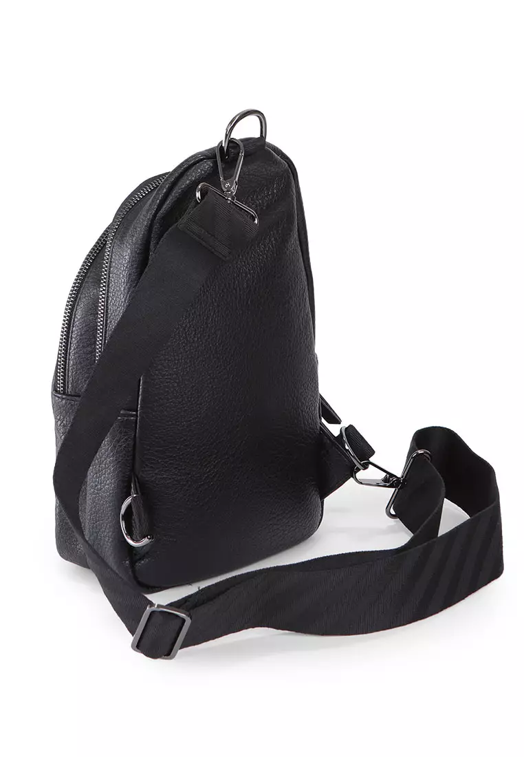 GSB STRAPPED SLING BAG BLACK