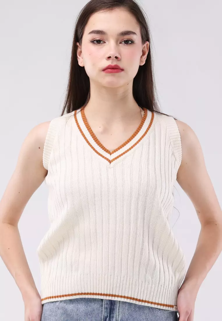 Knitted V-neck Sleeveless Blouse
