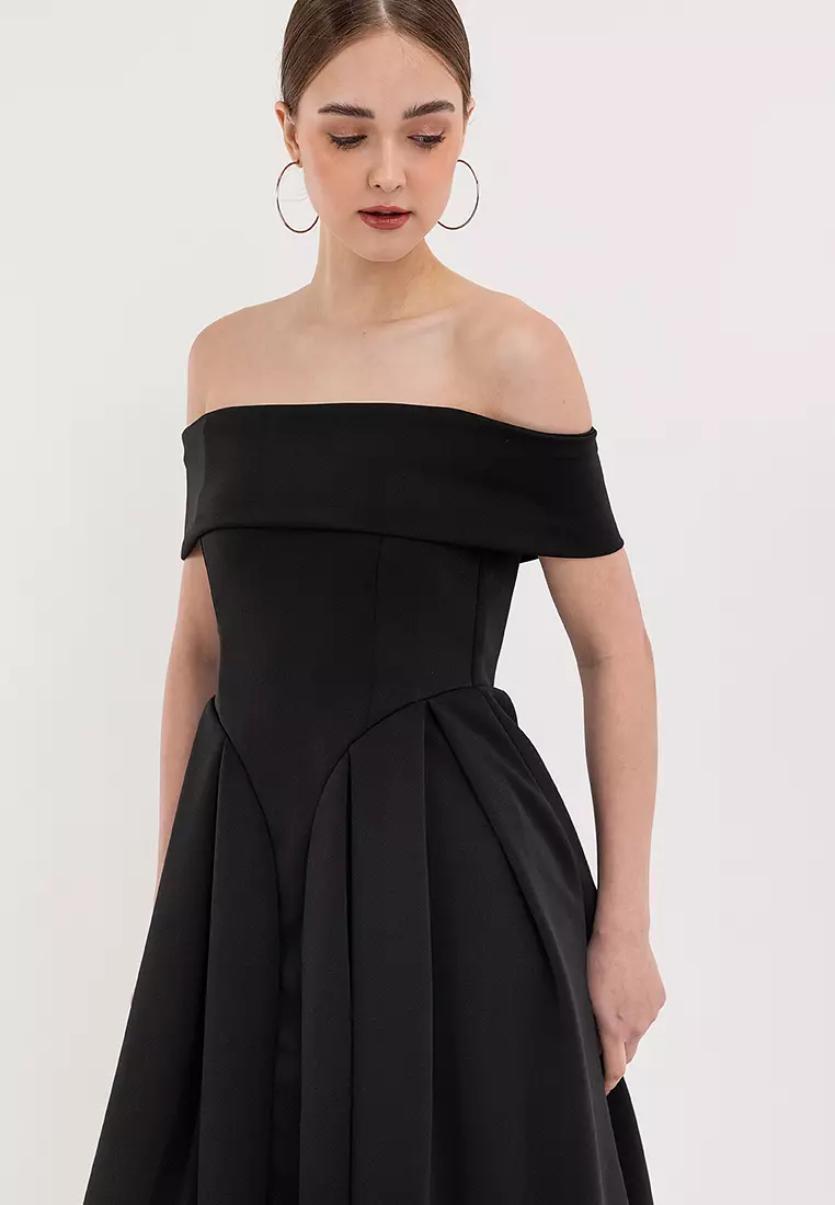 Reveri Off Shoulder Midi Dress