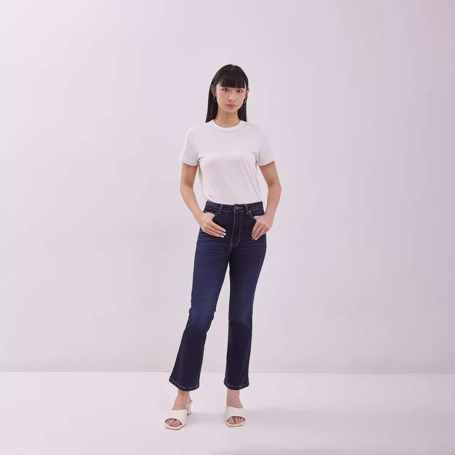 DUST Celana Kick Out Crop Jeans Amerta Navy Comfease (D.31309)