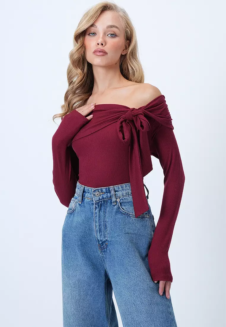Bow-Tie Knitted Blouse
