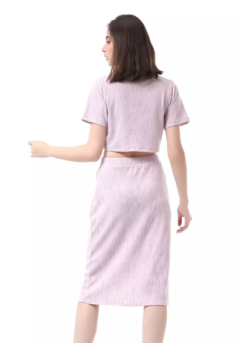 Nayra One Set Setelan Atasan Crop Lengan Pendek Rok Wanita Plain Motive Material Knit ORIGINAL - Lilac
