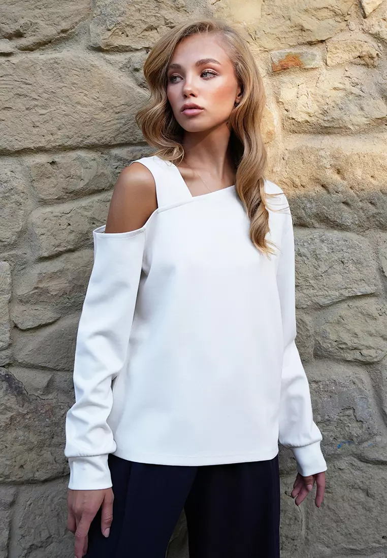 Asymmetrical Shoulder Detailed Blouse