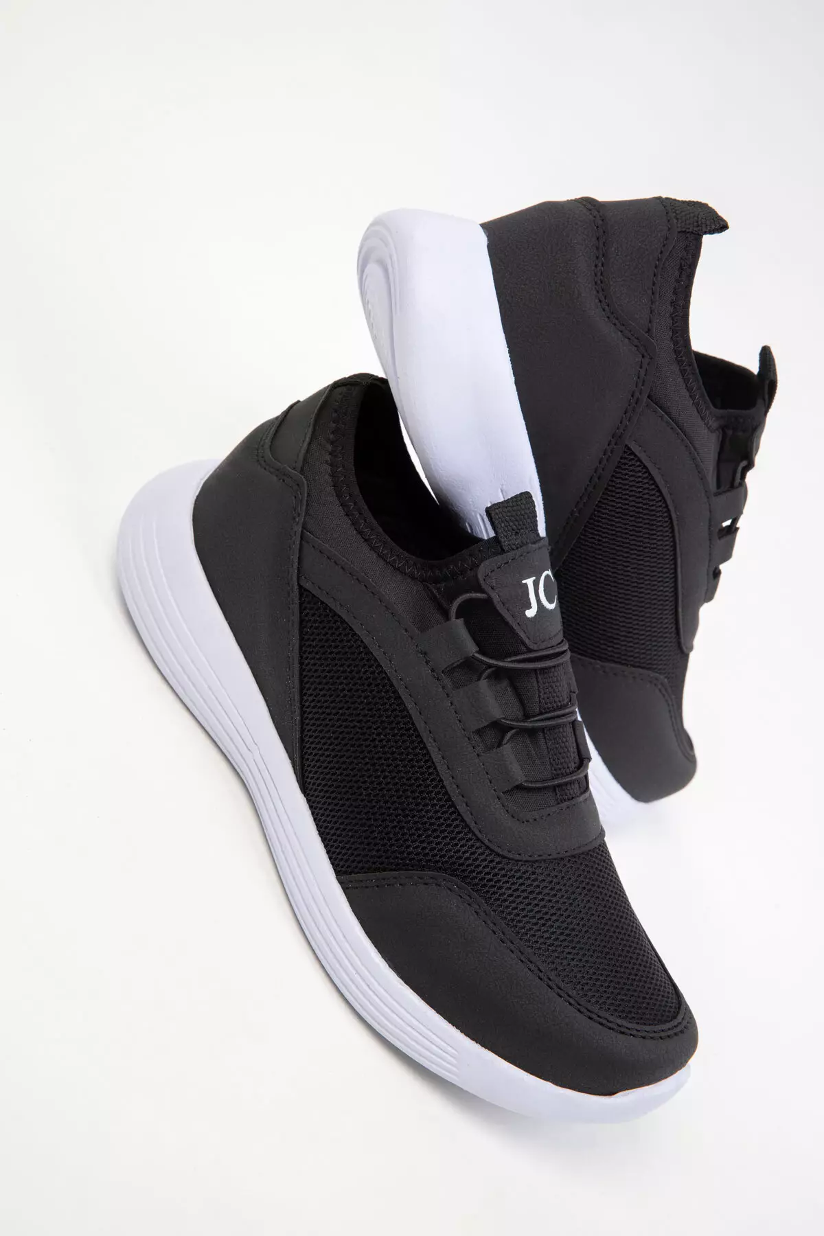 Women's Black Sneakers 20360