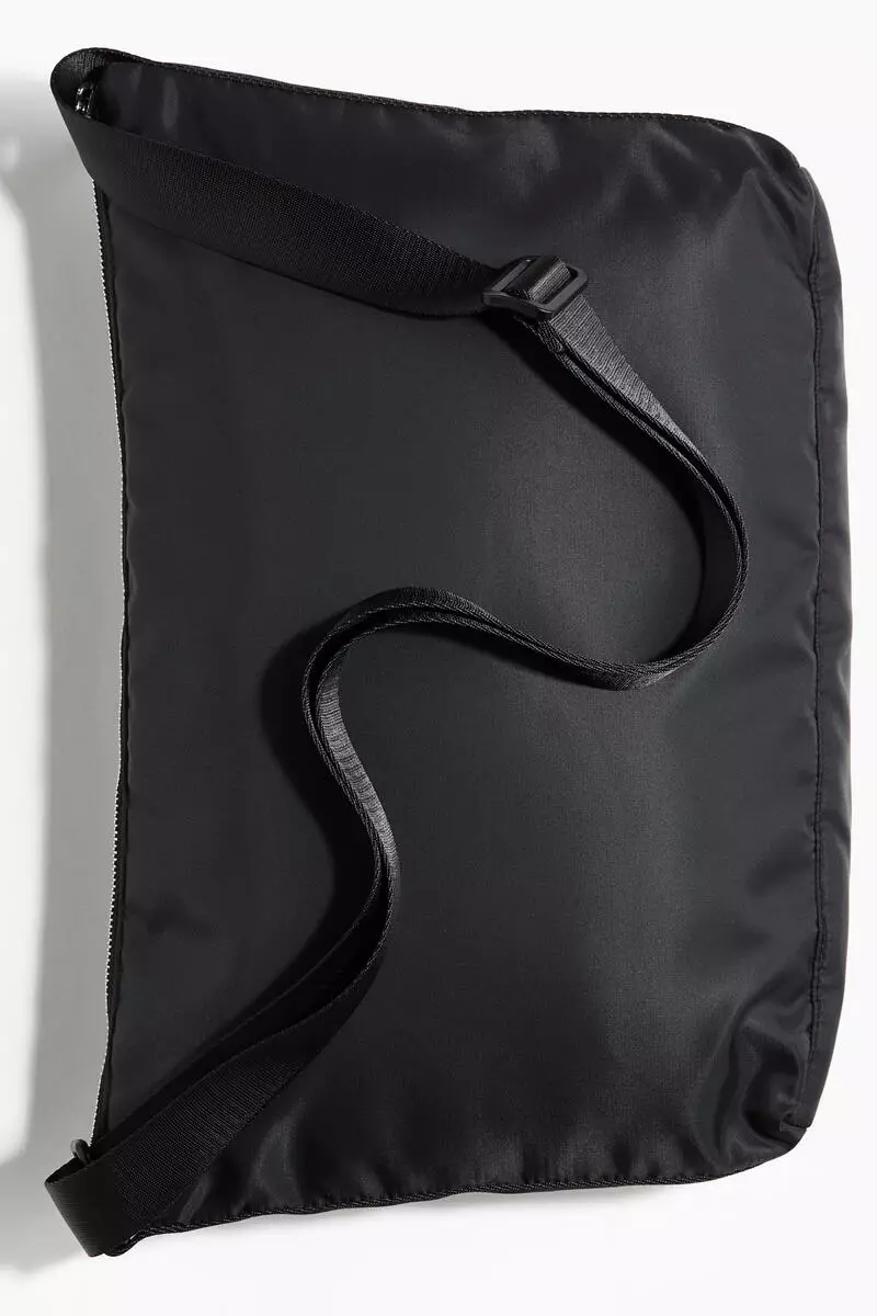 Padded crossbody bag