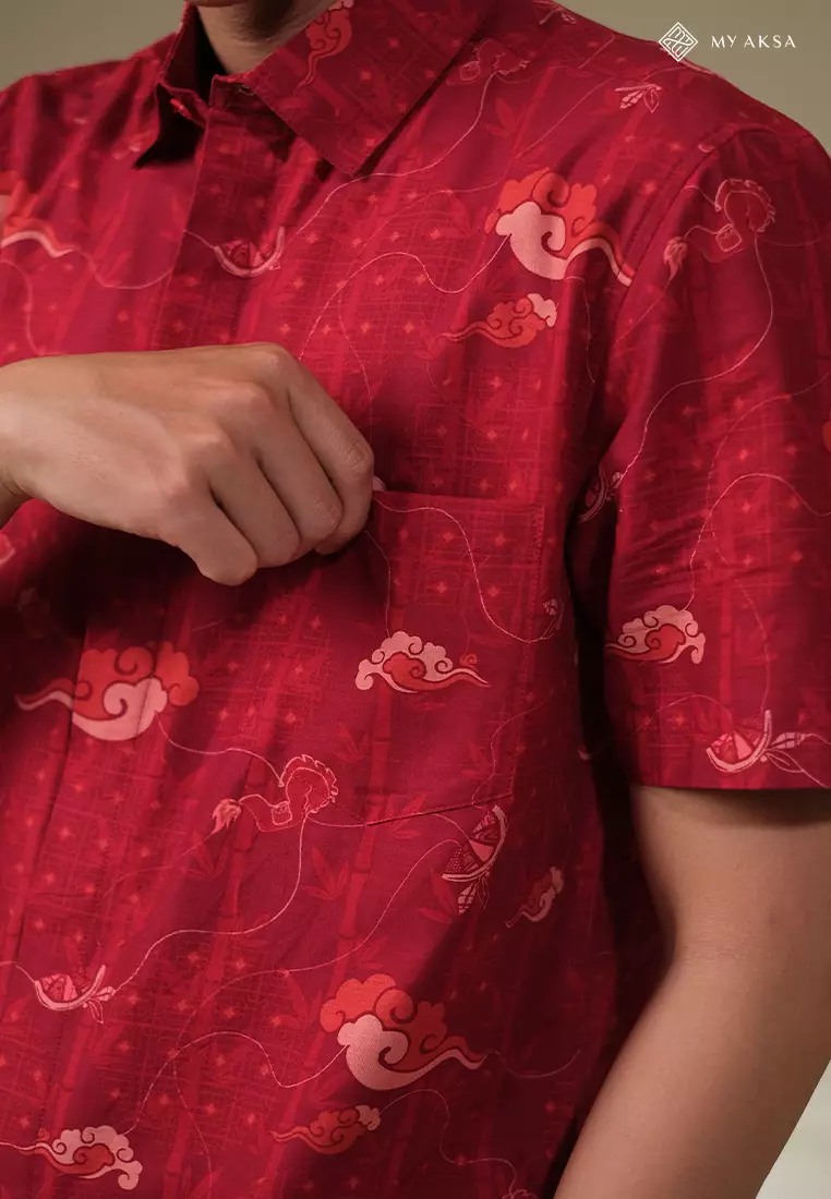 My Aksa Batik  Pria Kemeja Pendek Slimfit Pelana Merah
