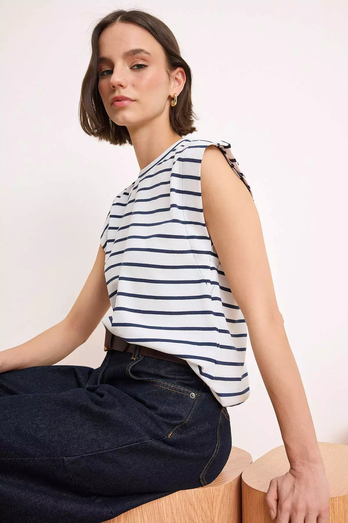 Dark Navy Blue Knitted T-Shirt Twoss2Ts21